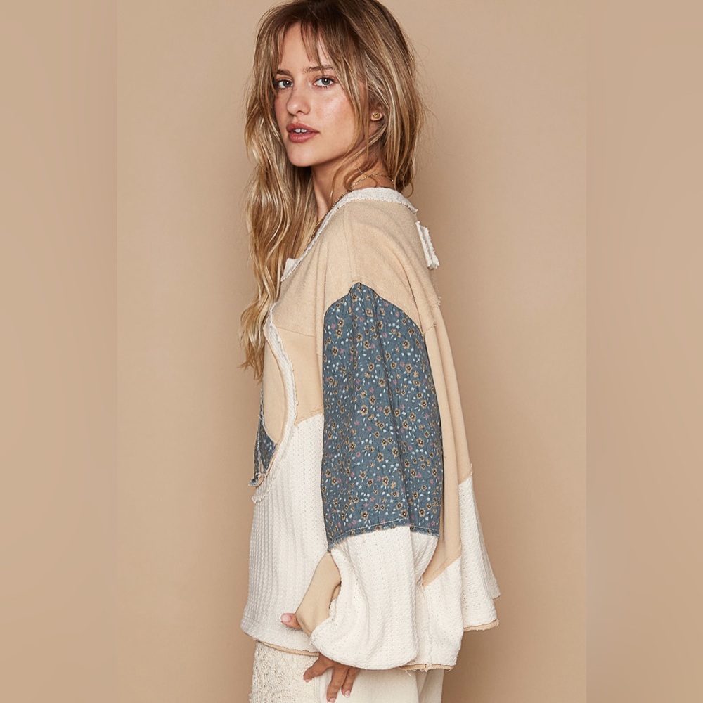 #179 New! Pol Oversized Patch Work Peace Application Pullover - Picture 3 of 5